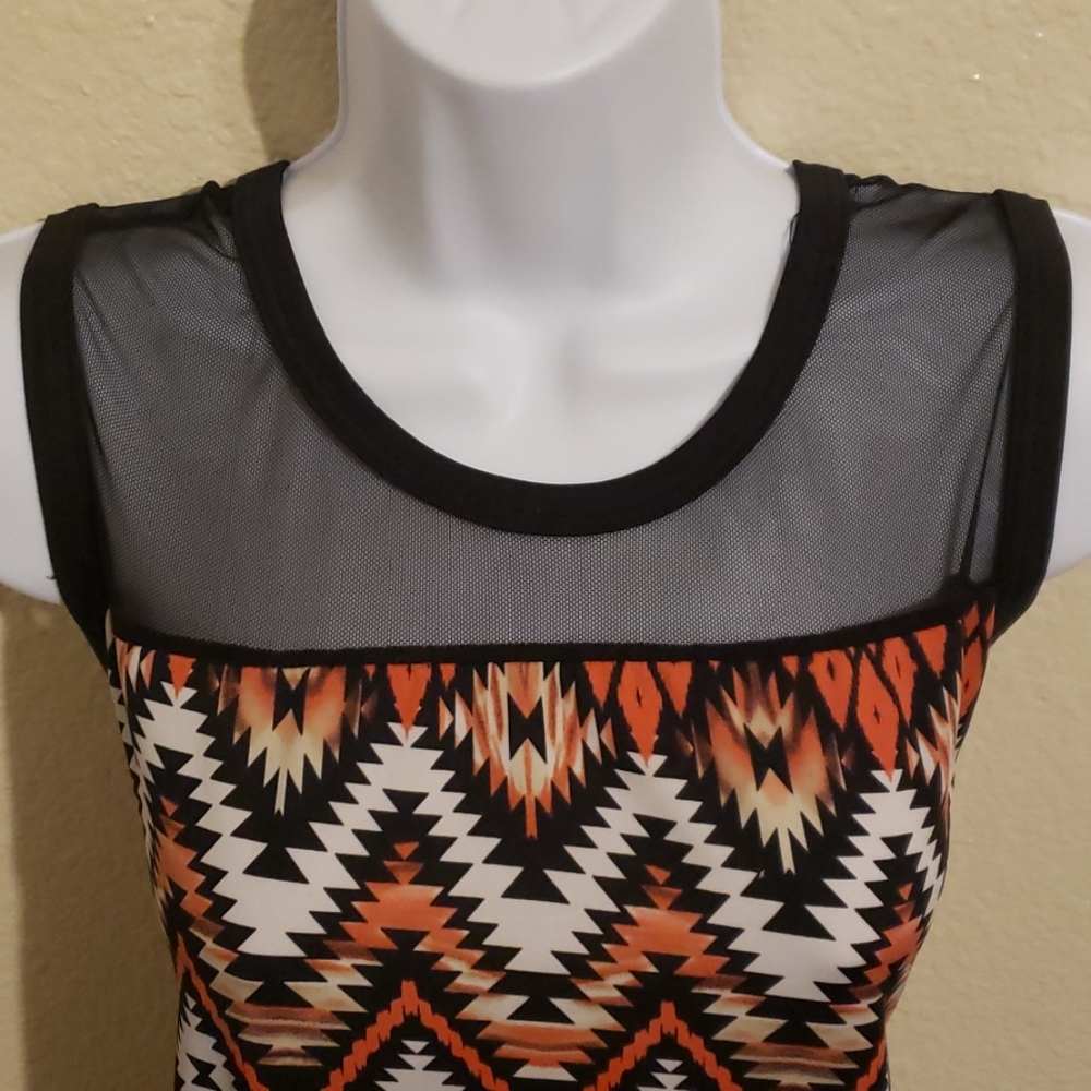 Geometric top - Picture 2 of 4